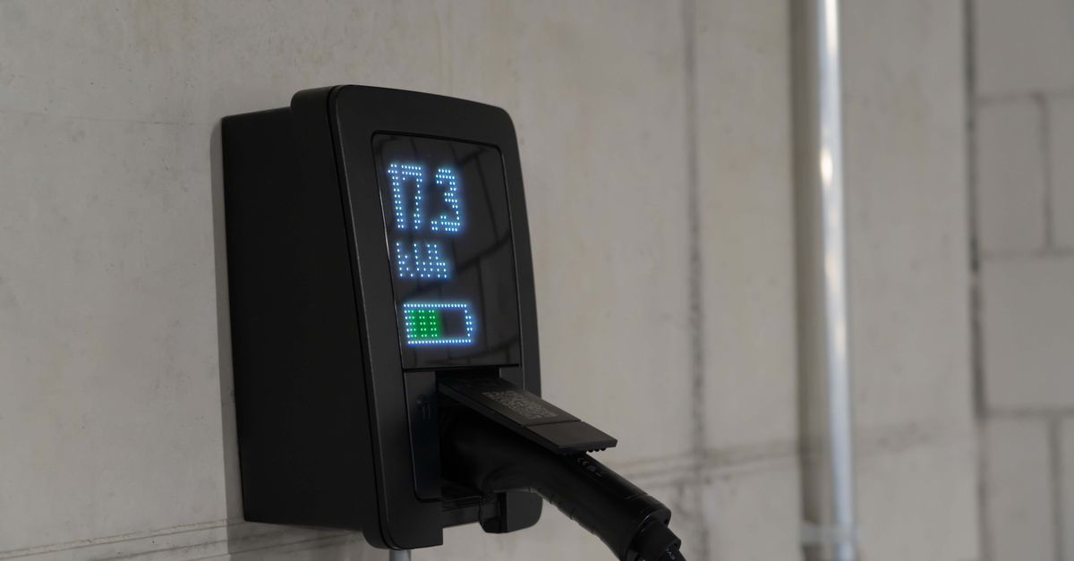 découvrez comment remplacer et recharger la batterie de votre citroën c5 tourer : conseils pratiques, étapes clés et précautions à prendre.