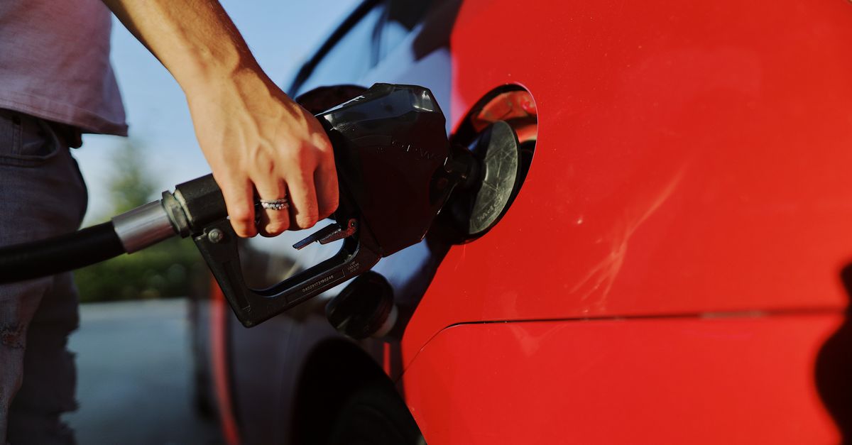 découvrez la technologie à pile à combustible de la honda fcx clarity : une propulsion électrique alimentée à l’hydrogène, sans émissions à l’échappement.