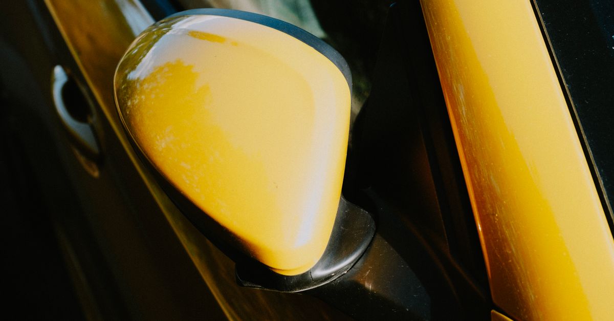 découvrez comment remplacer le rétroviseur latéral de la nissan pivo 2 : conseils pratiques, étapes clés et précautions à prendre.
