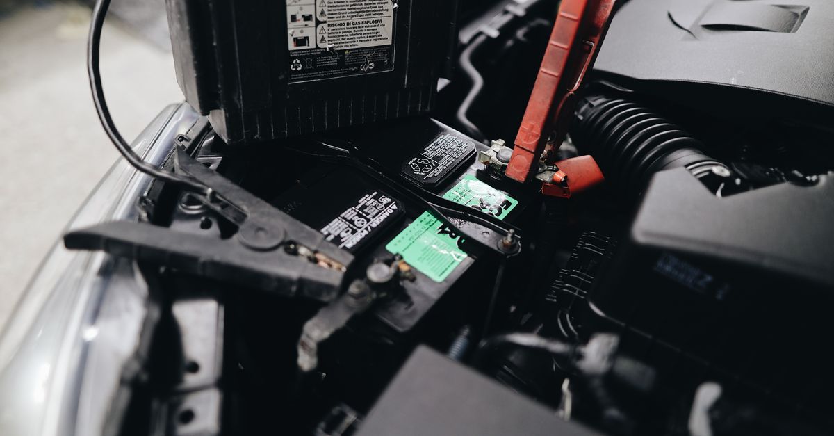 découvrez comment remplacer et recharger la batterie de votre opel admiral, avec des conseils pratiques pour choisir la bonne batterie et assurer son bon fonctionnement.