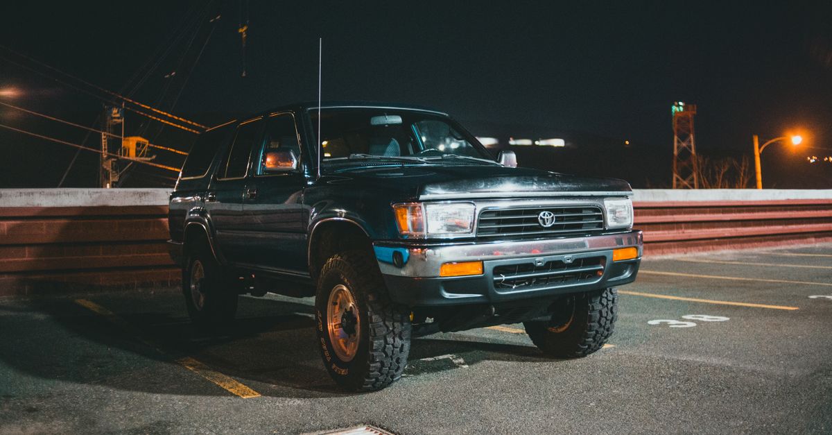 découvrez comment remplacer le démarreur d’une toyota tundra : symptômes de panne, étapes essentielles et conseils pour effectuer la réparation.