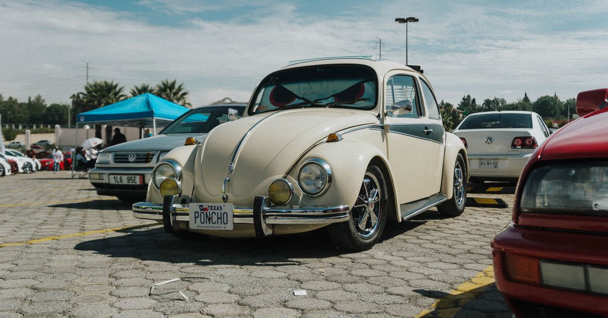 trouvez un capot pour volkswagen bora : découvrez les pièces compatibles pour remplacer ou réparer le capot de votre véhicule.