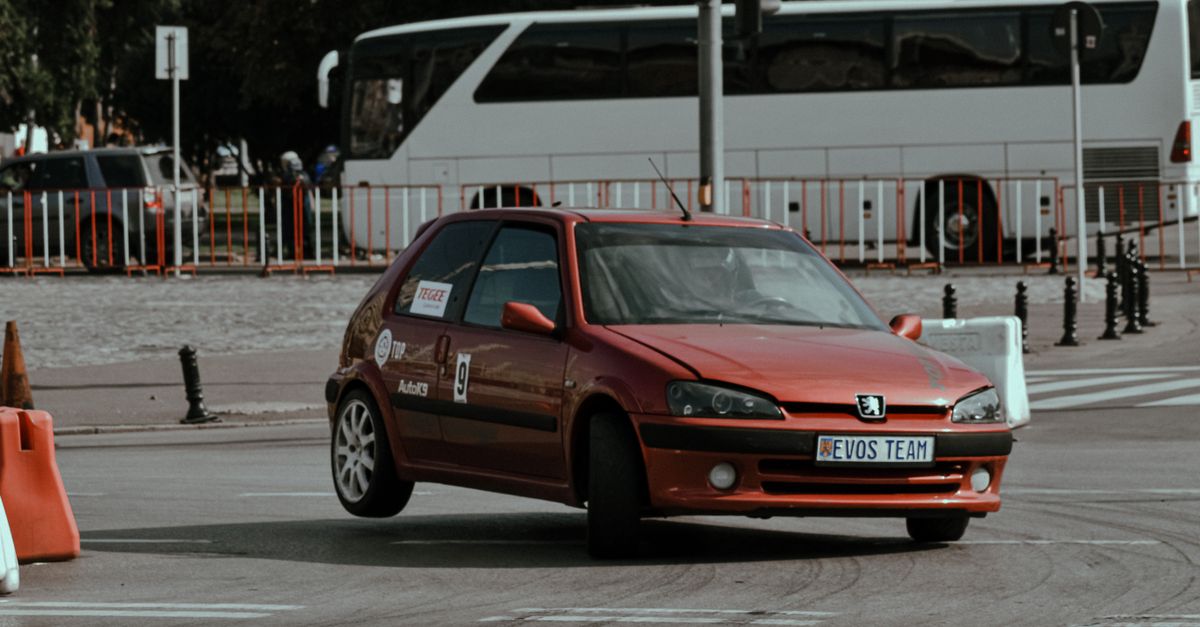 découvrez quand remplacer les amortisseurs de votre peugeot 206 rc : signes d’usure, perte de tenue de route et conseils pour rouler en sécurité.