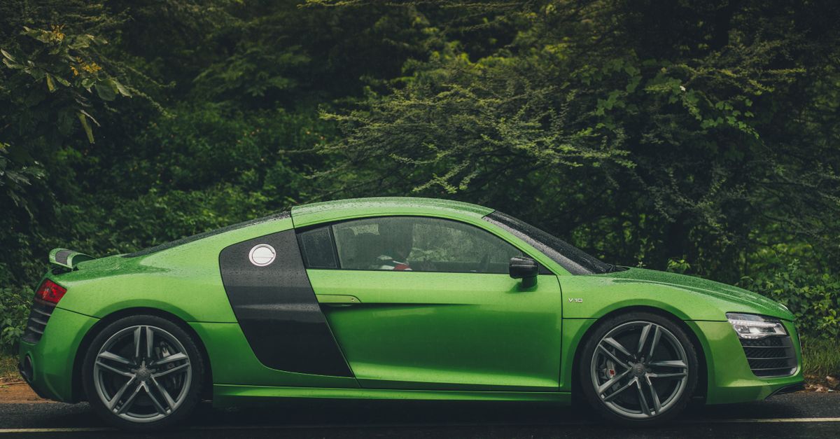 remplacez le rétroviseur latéral de votre audi tt rs avec les bonnes pièces et découvrez les conseils essentiels pour une installation adaptée.