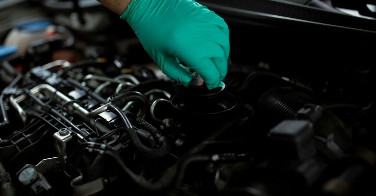découvrez l’intervalle de vidange recommandé pour une bmw e90, les facteurs qui le font varier et les signes indiquant qu’il est temps de changer l’huile.