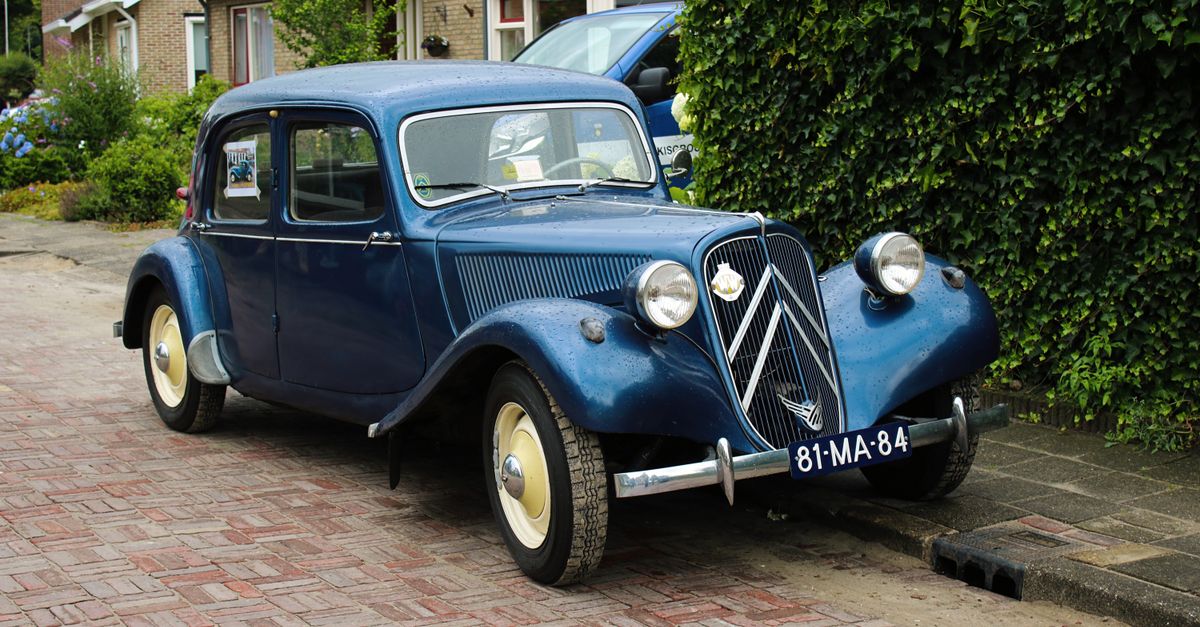 découvrez les étapes pour retirer le phare d’une citroën traction 15, avec des conseils pratiques pour réaliser l’opération en toute sécurité.