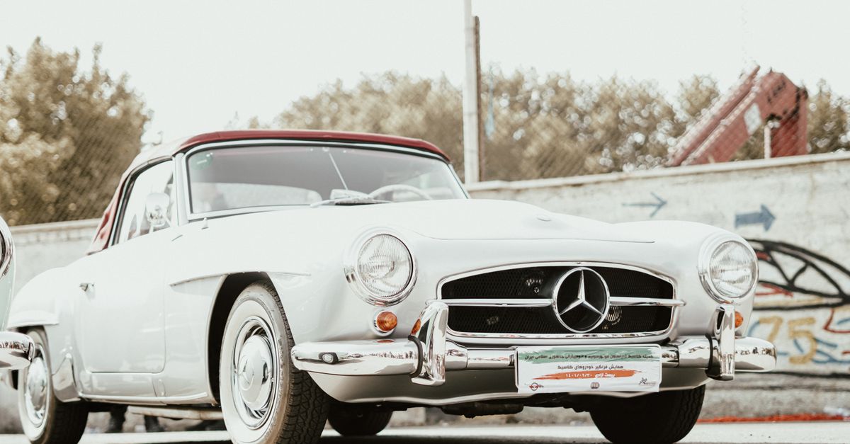 découvrez comment remplacer et recharger la batterie de votre mercedes sl : conseils pratiques, étapes clés et précautions pour préserver ses performances.