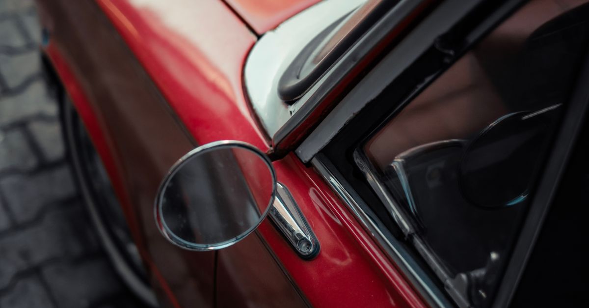 découvrez comment remplacer le rétroviseur extérieur de votre renault 10 et choisissez une pièce adaptée à votre véhicule.