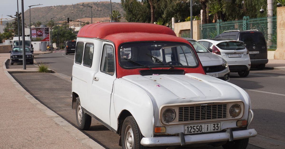 découvrez comment ouvrir le capot du renault frendzy et accédez facilement au compartiment moteur grâce à nos conseils pratiques.