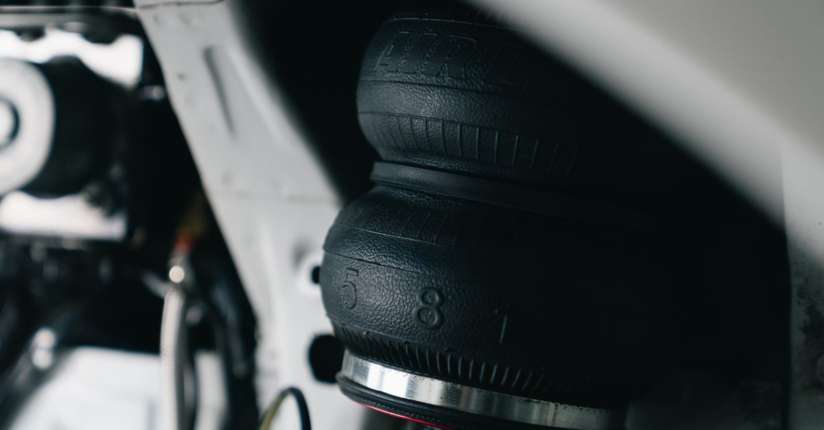découvrez comment remplacer les amortisseurs d’une volvo 460 : étapes, conseils pratiques et points de contrôle pour une suspension sûre et confortable.