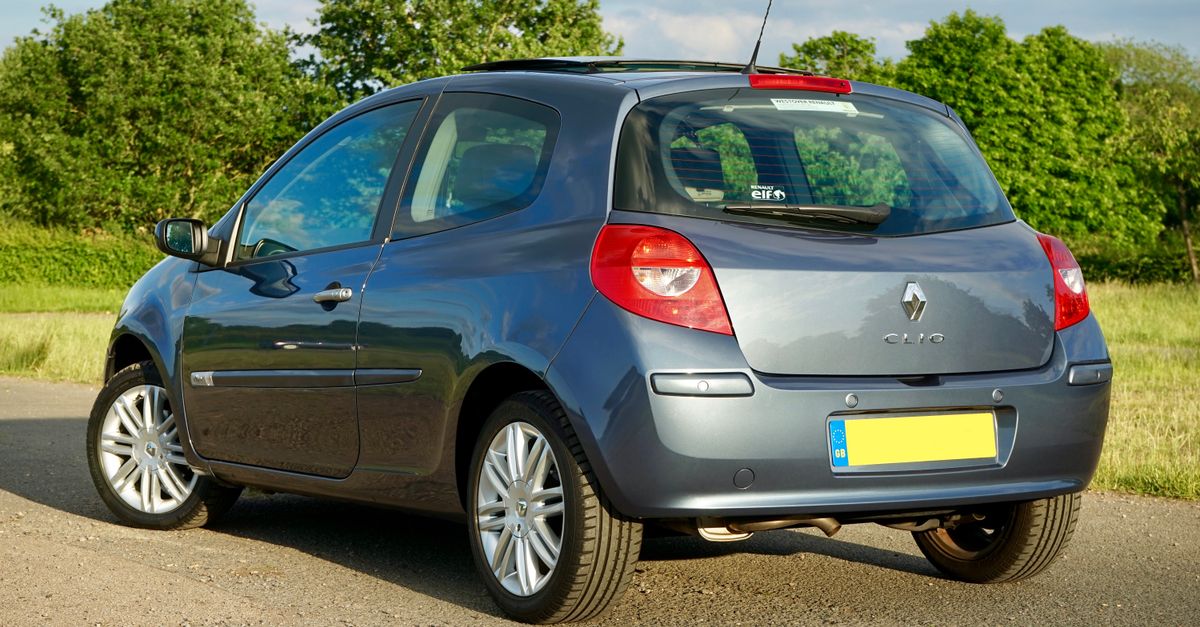 découvrez quand remplacer les amortisseurs de votre renault ellypse, les signes d’usure à surveiller et les conseils pour préserver votre sécurité et votre confort.